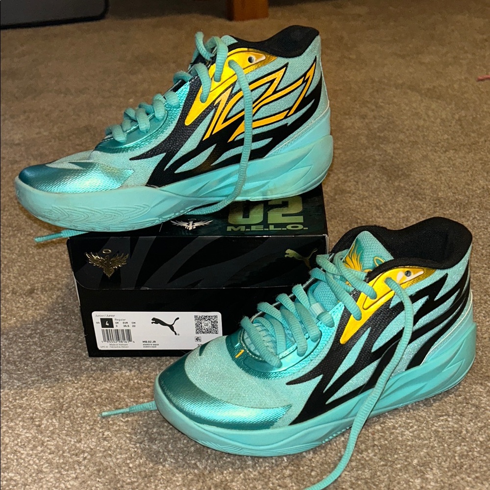 Puma Melo 2.0 Junior size 4